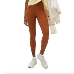 Everlane Perform Athletic Leggings In Amber Size M